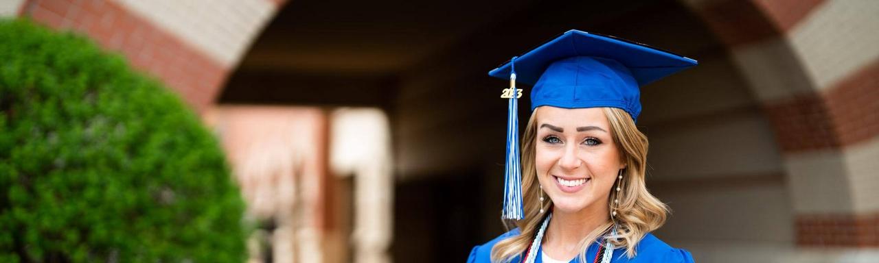 Rachel Nooney earns a bachelor's degree in elementary education.